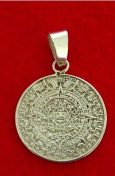 Dije de piedra del Sol