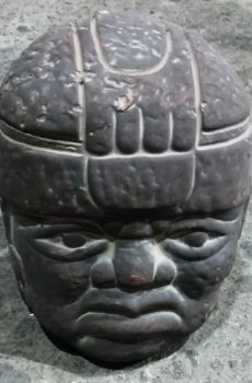 Cabeza Olmeca (chica)