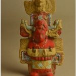 Figurilla mujer sacerdote